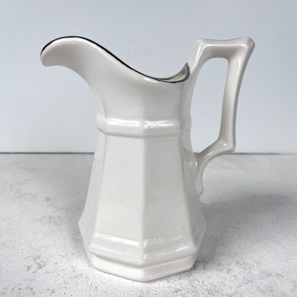 Octagonal White Vintage Coffee Tea Pitcher Pfaltzgraff Style/Unbranded